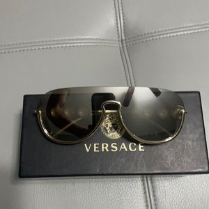 Mirror finish Versace Shades